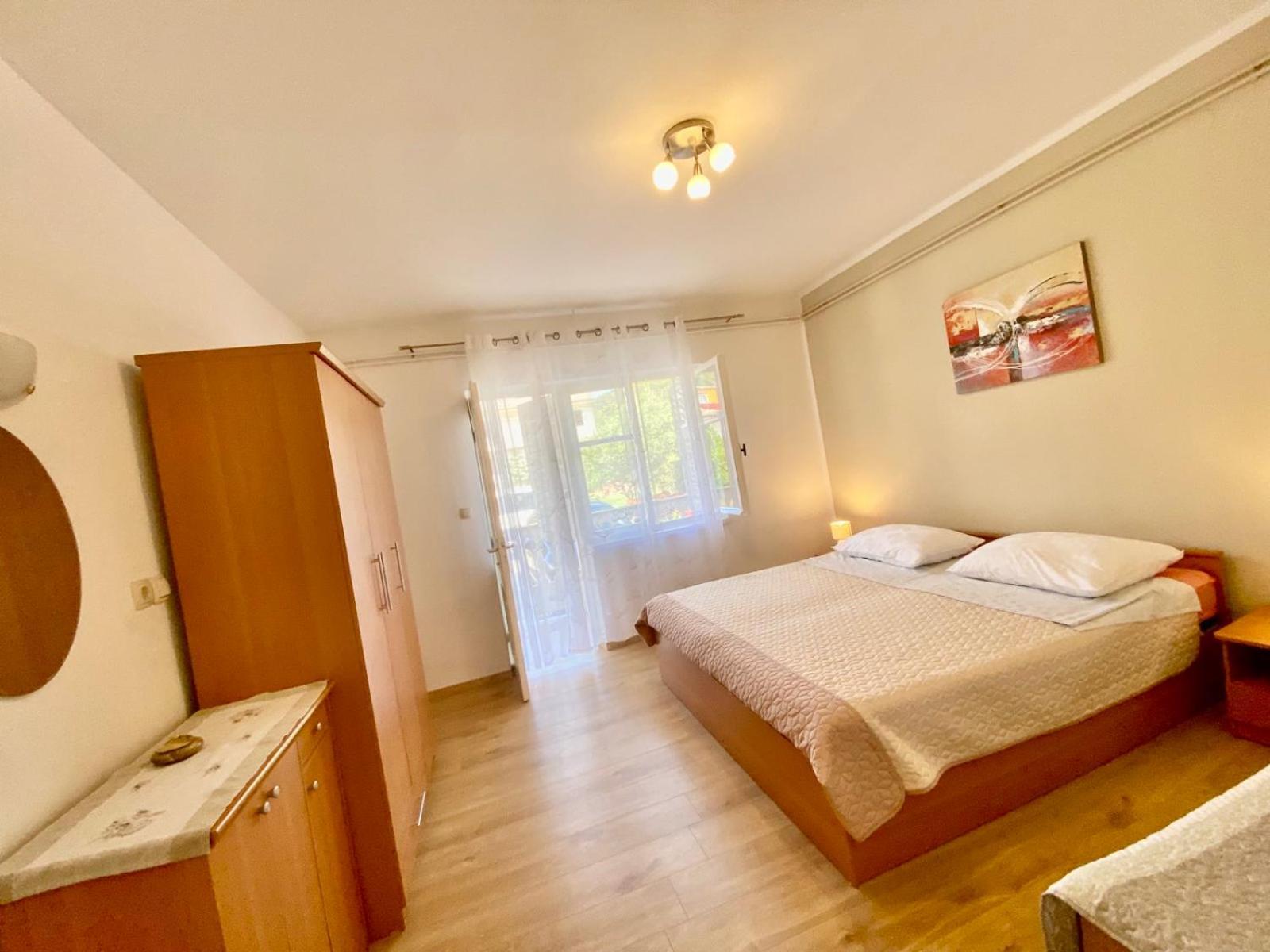 Apartmani Franciska Раб Экстерьер фото