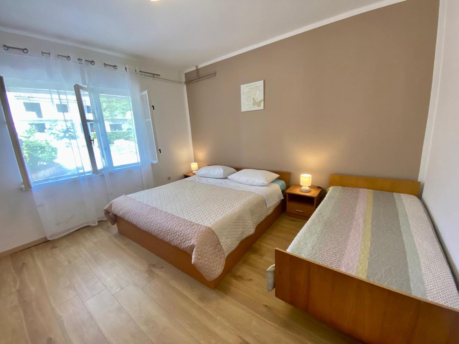 Apartmani Franciska Раб Экстерьер фото