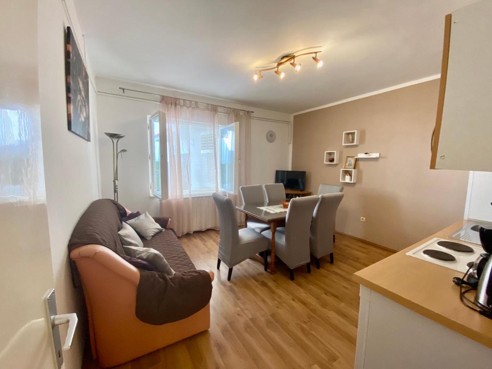 Apartmani Franciska Раб Экстерьер фото
